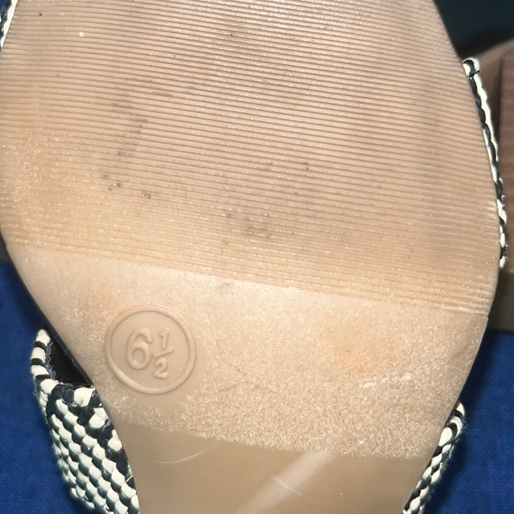 Sandals😍 - Picture 4 of 4